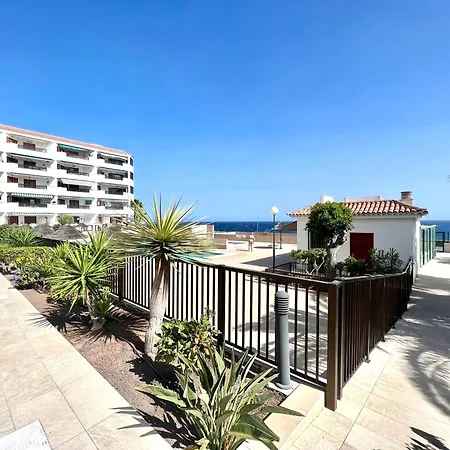 With Wifi, Heated Pool On The Atlantic Ocean Front Line Коста-дель-Силенцио